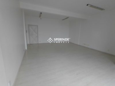 Sala para alugar com 40m² no bairro Centro em Caxias do Sul - Foto 9