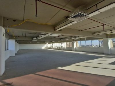 Sala para alugar com 322m², 8 vagas no bairro Boa Vista em Porto Alegre - Foto 2