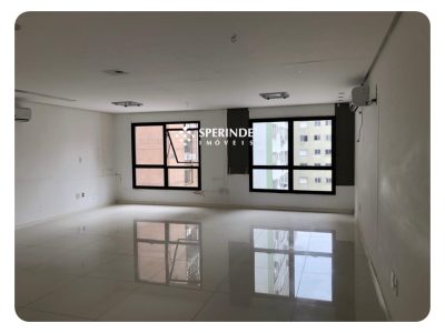 Sala para alugar com 60m² no bairro Centro em Caxias do Sul - Foto 9