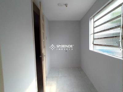 Casa para alugar com 80m², 3 quartos no bairro Mariland em Caxias do Sul - Foto 11