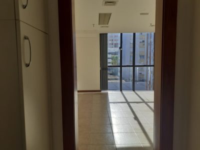 Sala para alugar com 38m², 1 vaga no bairro Mont Serrat em Porto Alegre - Foto 6