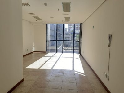 Sala para alugar com 38m², 1 vaga no bairro Mont Serrat em Porto Alegre - Foto 8