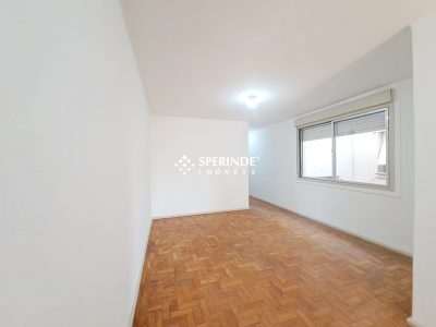 Apartamento para alugar com 80m², 2 quartos, 1 vaga no bairro Medianeira em Porto Alegre - Foto 2