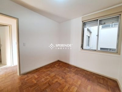 Apartamento para alugar com 80m², 2 quartos, 1 vaga no bairro Medianeira em Porto Alegre - Foto 10