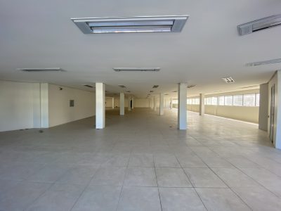 Sala para alugar com 900m² no bairro Menino Deus em Porto Alegre - Foto 5