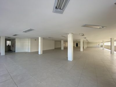 Sala para alugar com 900m² no bairro Menino Deus em Porto Alegre - Foto 6