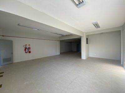 Sala para alugar com 900m² no bairro Menino Deus em Porto Alegre - Foto 10