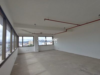 Sala para alugar com 41m², 1 vaga no bairro Petrópolis em Porto Alegre - Foto 4