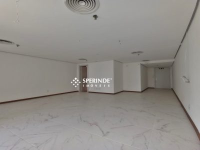 Sala para alugar com 47m², 1 vaga no bairro Moinhos de Vento em Porto Alegre - Foto 2