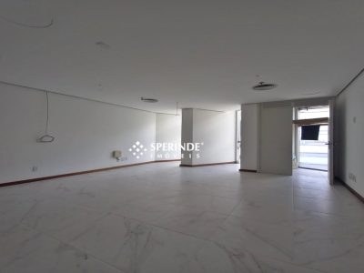 Sala para alugar com 47m², 1 vaga no bairro Moinhos de Vento em Porto Alegre - Foto 4