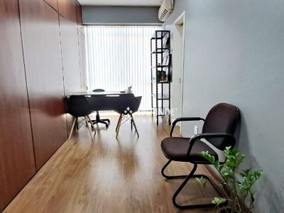 Sala para alugar com 37m², 1 vaga no bairro Petrópolis em Porto Alegre - Foto 5