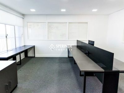 Sala para alugar com 84m² no bairro Centro em Porto Alegre - Foto 9