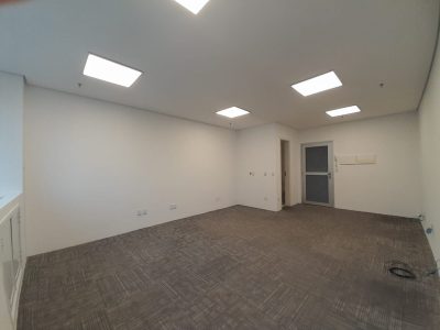 Sala para alugar com 34m², 1 vaga no bairro Jardim Botânico em Porto Alegre - Foto 3