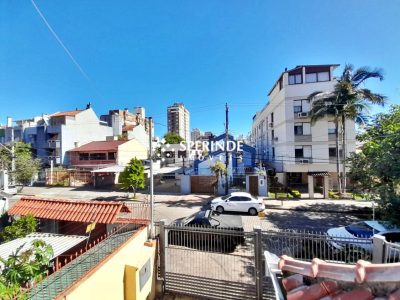 Casa para alugar com 102m², 2 quartos, 3 vagas no bairro Santana em Porto Alegre - Foto 31