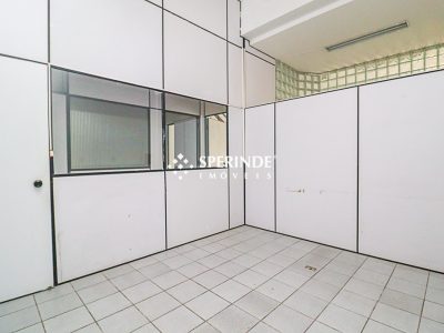 Casa Comercial para alugar com 325m² no bairro Rio Branco em Porto Alegre - Foto 16