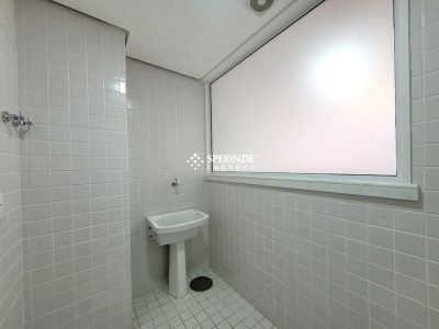 Apartamento para alugar com 77m², 1 quarto, 1 vaga no bairro Moinhos de Vento em Porto Alegre - Foto 19