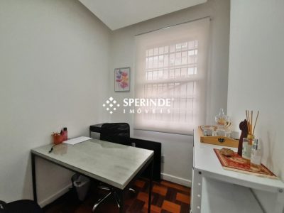 Casa Comercial para alugar com 196m², 3 quartos, 3 vagas no bairro Petrópolis em Porto Alegre - Foto 10