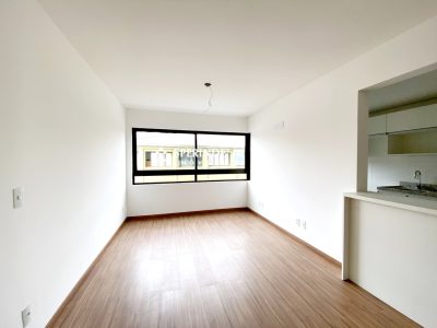 Apartamento para alugar com 70m², 2 quartos, 1 vaga no bairro Passo d'Areia em Porto Alegre - Foto 2