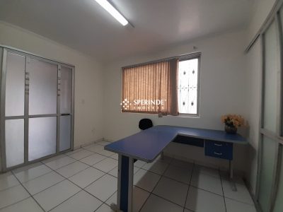 Casa Comercial para alugar com 280m², 7 quartos, 1 vaga no bairro São Geraldo em Porto Alegre - Foto 8