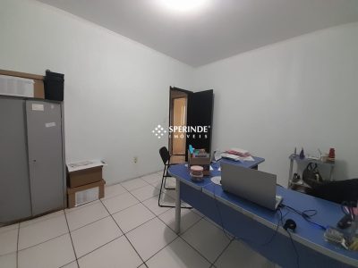 Casa Comercial para alugar com 280m², 7 quartos, 1 vaga no bairro São Geraldo em Porto Alegre - Foto 11