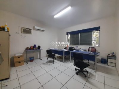 Casa Comercial para alugar com 280m², 7 quartos, 1 vaga no bairro São Geraldo em Porto Alegre - Foto 15