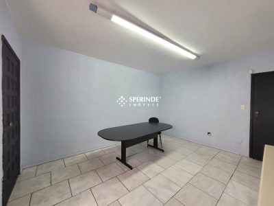 Casa Comercial para alugar com 280m², 7 quartos, 1 vaga no bairro São Geraldo em Porto Alegre - Foto 34