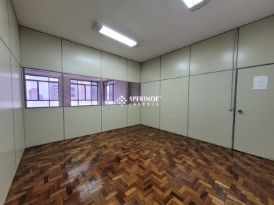 Andar para alugar com 1.073m² no bairro Centro em Porto Alegre - Foto 36