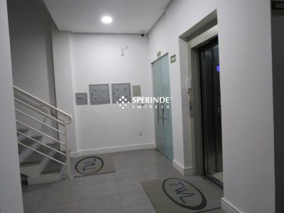 Prédio para alugar com 600m² no bairro Cinquentenario em Caxias do Sul - Foto 14