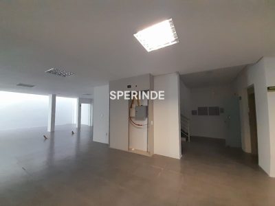 Prédio para alugar com 600m² no bairro Cinquentenario em Caxias do Sul - Foto 25