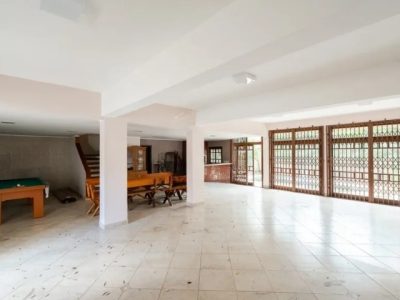 Casa para alugar com 499m², 4 quartos, 6 vagas no bairro Vila Ipiranga em Porto Alegre - Foto 29