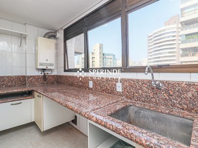 Apartamento para alugar com 162m², 3 quartos no bairro Moinhos de Vento em Porto Alegre - Foto 11