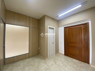 Sala para alugar com 34m², 1 vaga no bairro Higienópolis em Porto Alegre - Foto 5