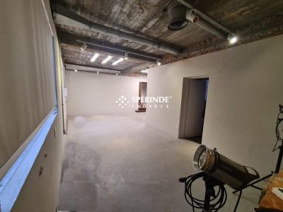 Casa Comercial para alugar com 150m², 2 vagas no bairro Centro em Caxias do Sul - Foto 19