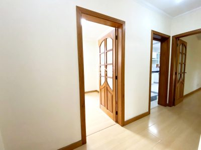 Apartamento para alugar com 230m², 3 quartos, 2 vagas no bairro São João em Porto Alegre - Foto 2