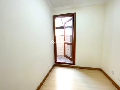 Apartamento para alugar com 230m², 3 quartos, 2 vagas no bairro São João em Porto Alegre - Foto 4