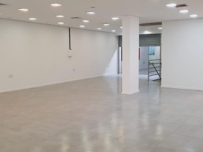 Loja para alugar com 331m² no bairro Centro Histórico em Porto Alegre - Foto 11