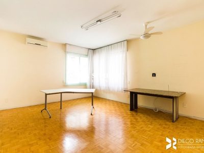 Casa para alugar com 320m², 3 quartos no bairro Rio Branco em Porto Alegre - Foto 6