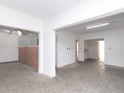 Casa Comercial para alugar com 270m², 1 quarto no bairro Azenha em Porto Alegre - Foto 7