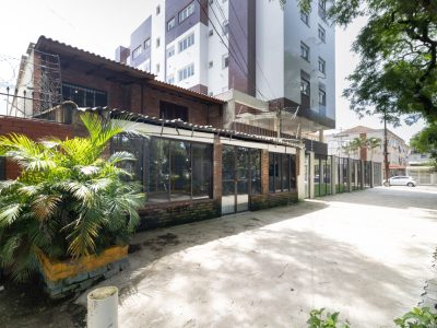 Casa Comercial para alugar com 270m², 1 quarto no bairro Azenha em Porto Alegre - Foto 19