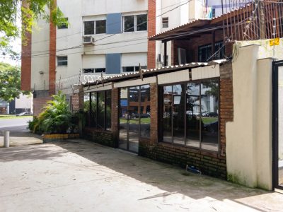 Casa Comercial para alugar com 270m², 1 quarto no bairro Azenha em Porto Alegre - Foto 20