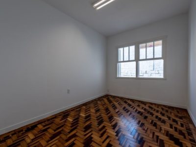 Casa Comercial para alugar com 173m², 1 quarto no bairro Moinhos de Vento em Porto Alegre - Foto 3