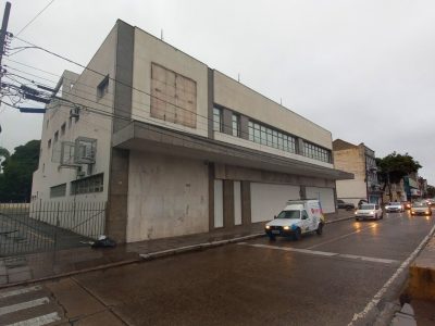 Prédio para alugar com 1.398m² no bairro São Geraldo em Porto Alegre - Foto 2