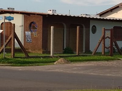 Casa para alugar com 100m², 2 quartos no bairro Centro em Tramandaí - Foto 4