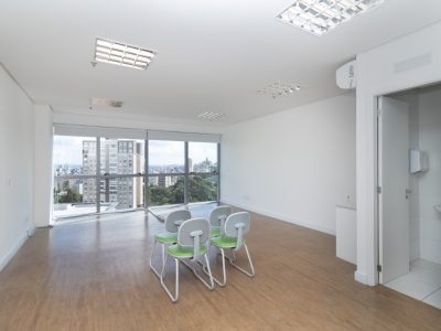 Sala para alugar com 40m² no bairro Petrópolis em Porto Alegre - Foto 2