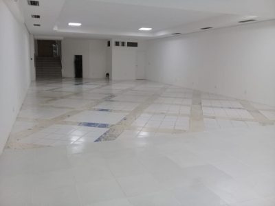 Loja para alugar com 230m² no bairro Centro Histórico em Porto Alegre - Foto 2