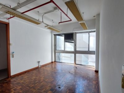 Sala para alugar com 241m² no bairro Centro Histórico em Porto Alegre - Foto 4