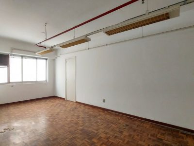 Sala para alugar com 241m² no bairro Centro Histórico em Porto Alegre - Foto 14