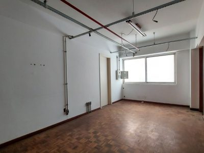 Sala para alugar com 241m² no bairro Centro Histórico em Porto Alegre - Foto 17