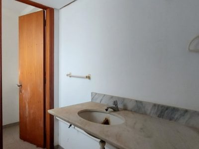 Sala para alugar com 241m² no bairro Centro Histórico em Porto Alegre - Foto 18