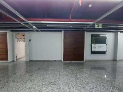 Sala para alugar com 241m² no bairro Centro Histórico em Porto Alegre - Foto 19